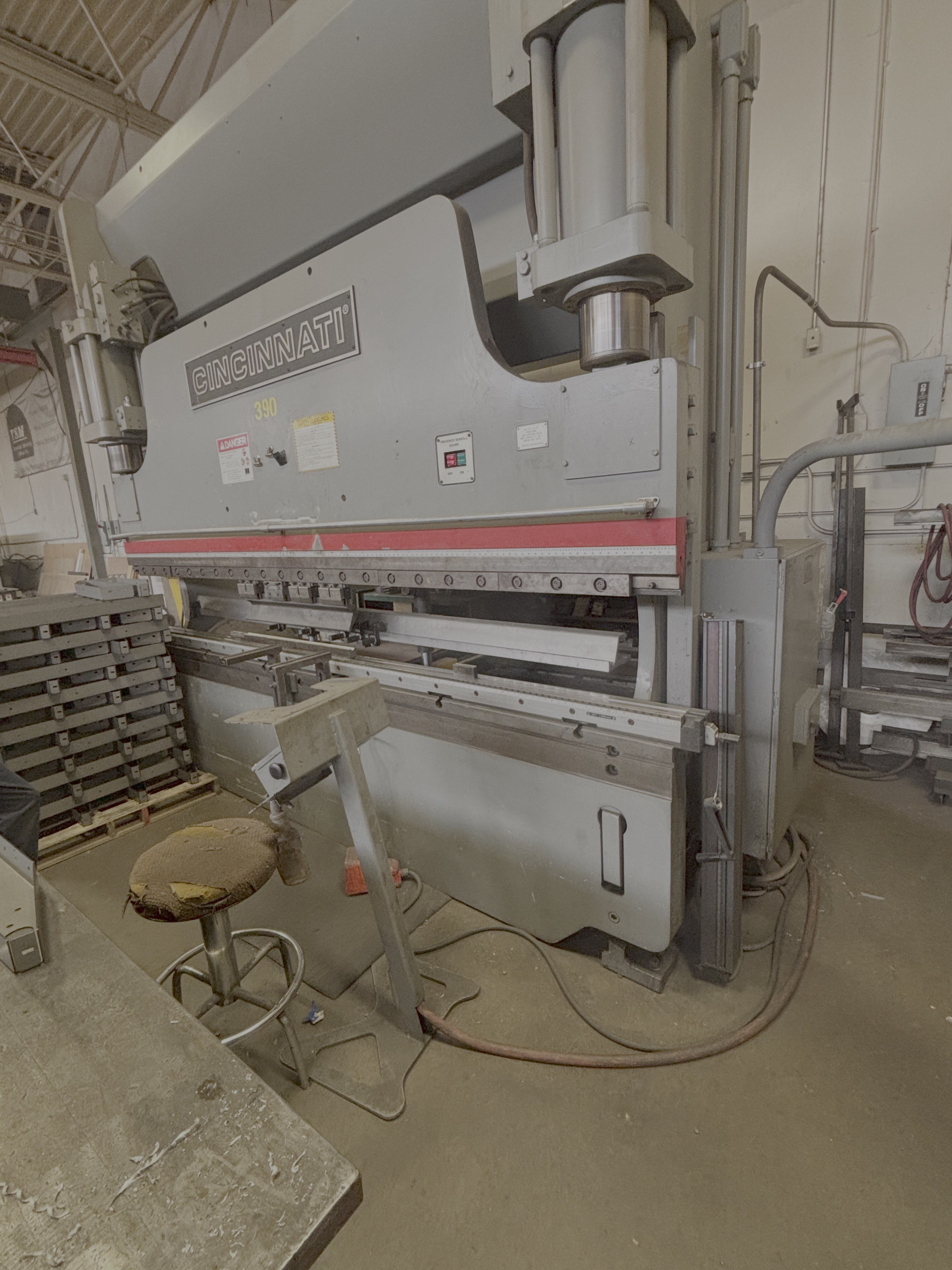 175 Ton X 12’ Cincinnati Model 175 Proform  CNC Hydraulic Press Brake